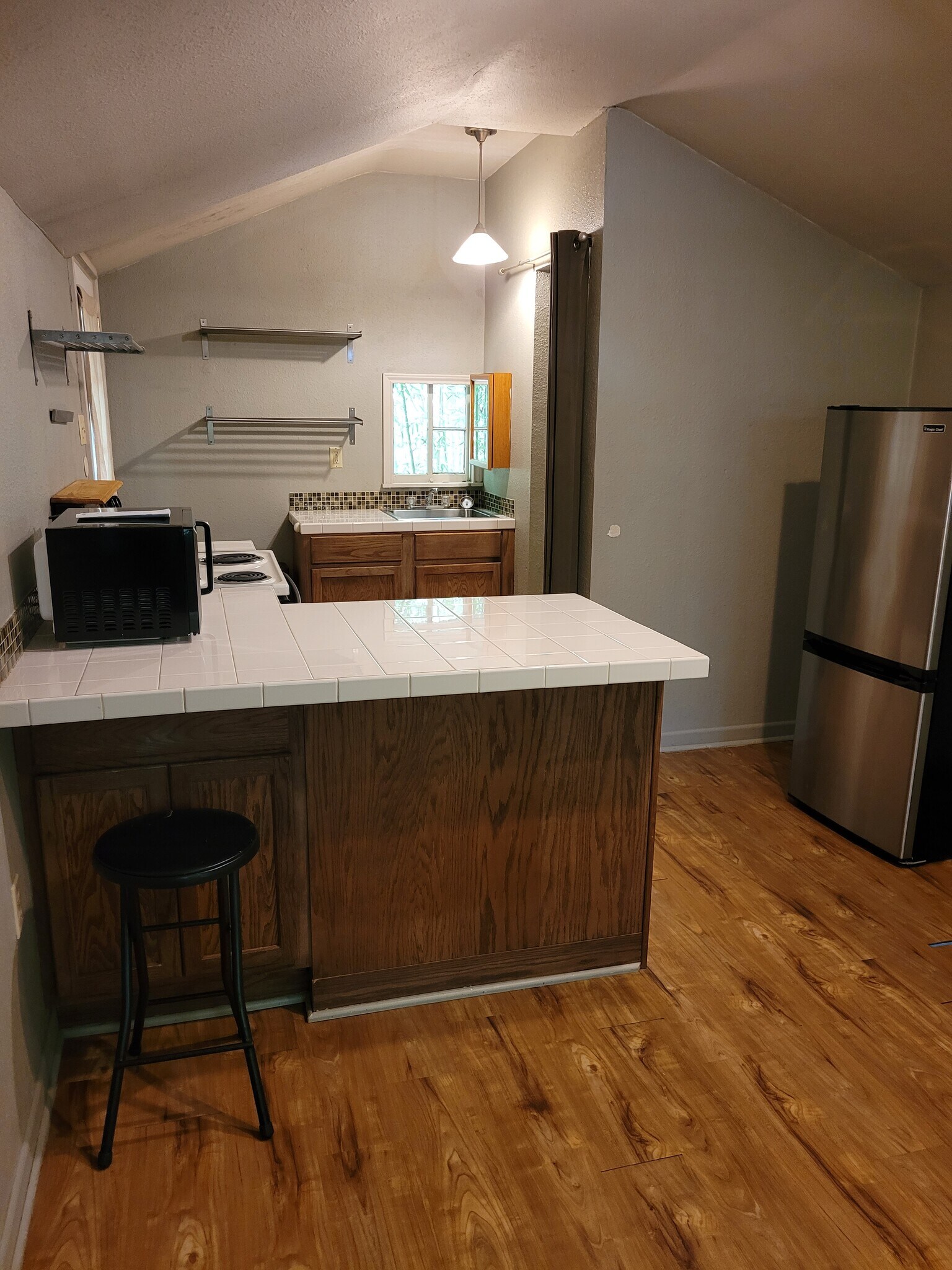 Building Photo - 608 N 30th St