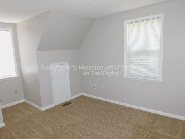 Building Photo - 1805 Cody Ave