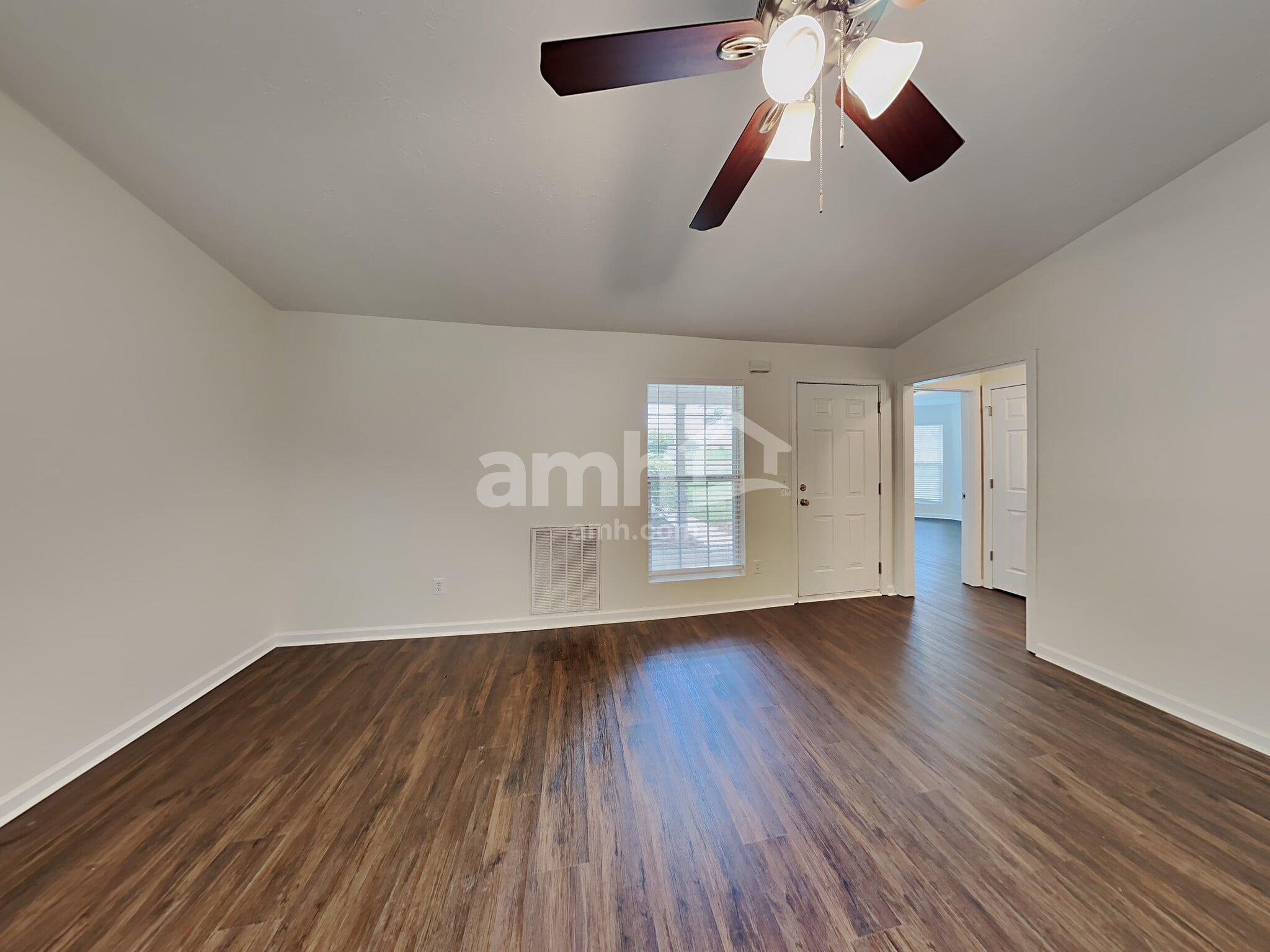 Building Photo - 621 Everlasting Way