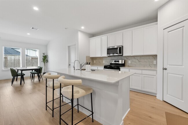 Building Photo - 3903 Dodington Ash Dr