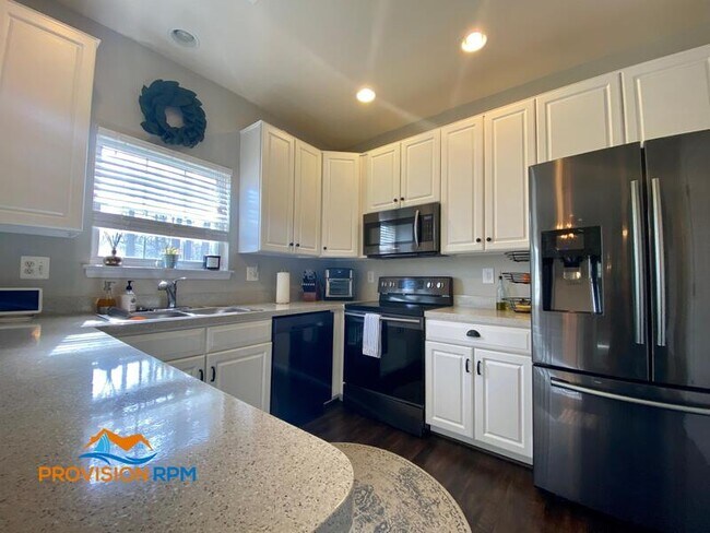 Building Photo - 106 Hanson Ct