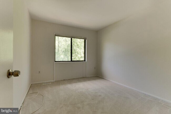 Building Photo - 9830 Sweet Mint Dr