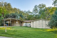 Building Photo - 607 Thrush Ave