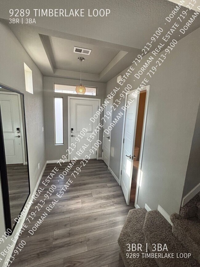 Building Photo - 9289 Timberlake Loop