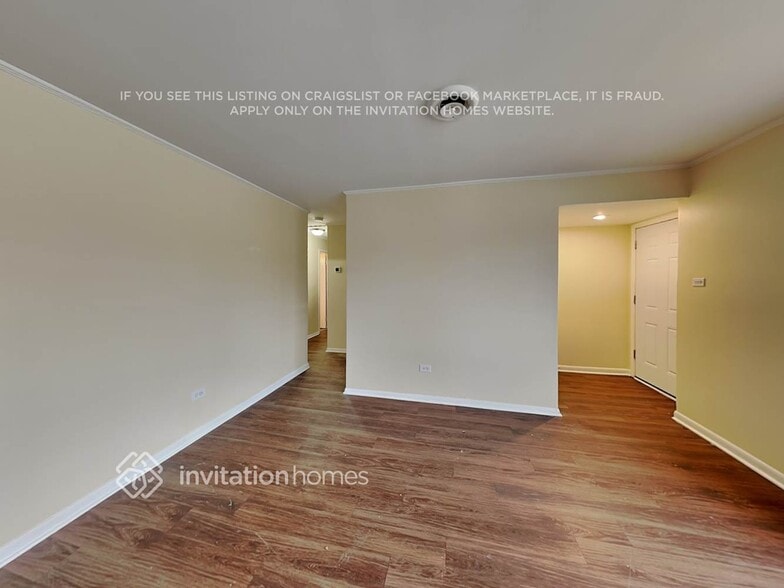 Building Photo - 113 Nashua St