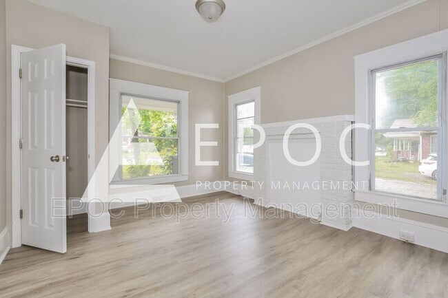 Building Photo - 1100 Elwell Ave