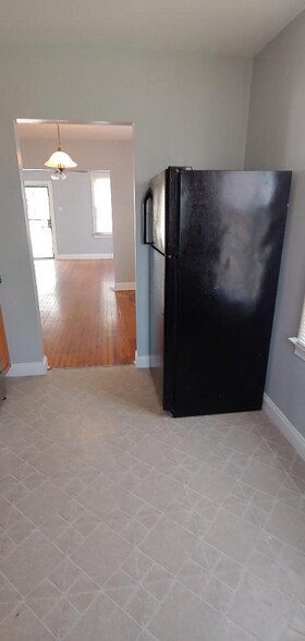 Building Photo - 3119 Touro St