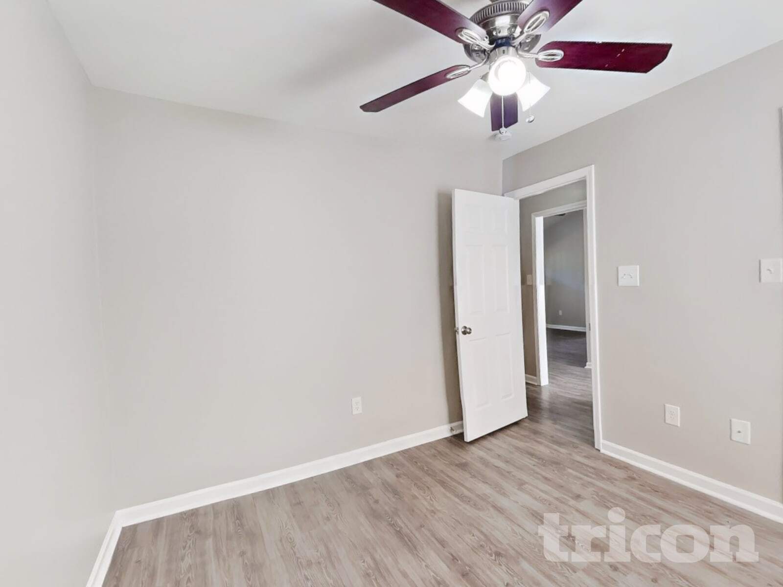 Building Photo - 500 Sunray Dr