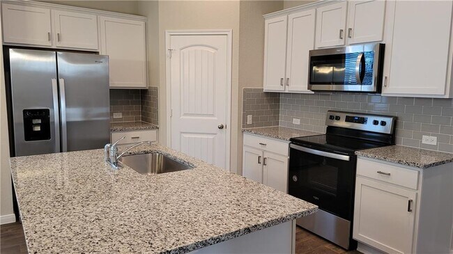 Building Photo - 6406 Kildare Dr