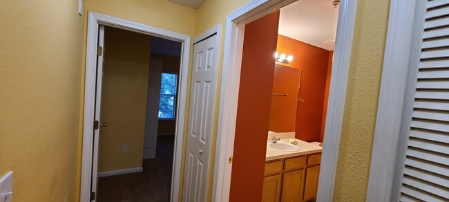 Building Photo - 9420 Osprey Branch Trail