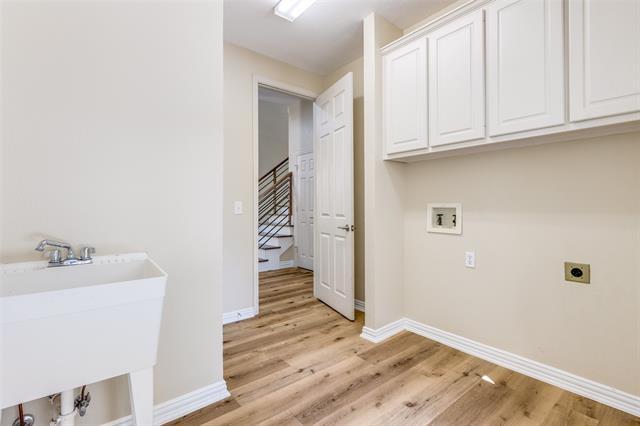 Building Photo - 2514 Maywood Ln