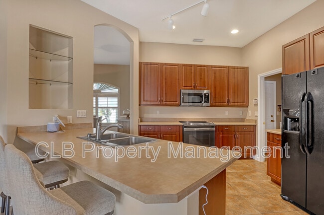 Building Photo - 6808 Amici Ct