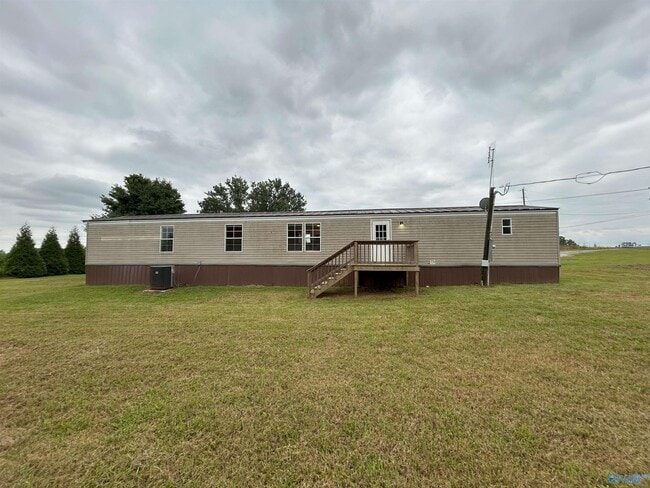 Building Photo - 15025 Hobbs Rd