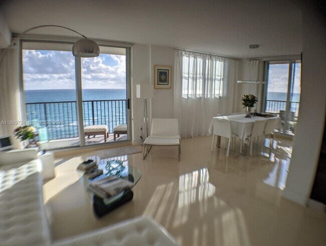 Building Photo - 9273 Collins Ave