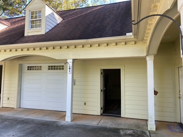 Garage Entrance - 137 Edgecombe Rd