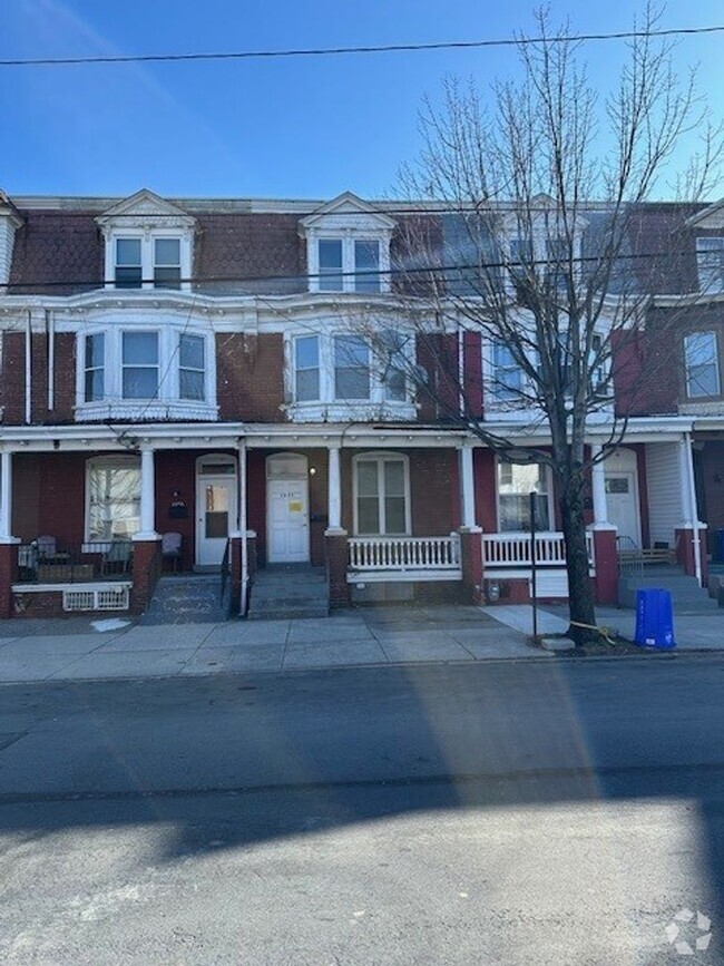 Building Photo - Harrisburg School District 2 Bedroom 1 Bat...