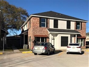 Building Photo - 3703 Common St