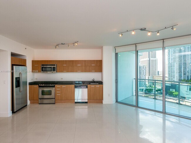 Building Photo - 350 S Miami Ave