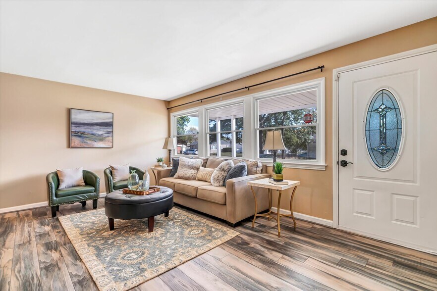 Building Photo - 6309 Sheppard Dr