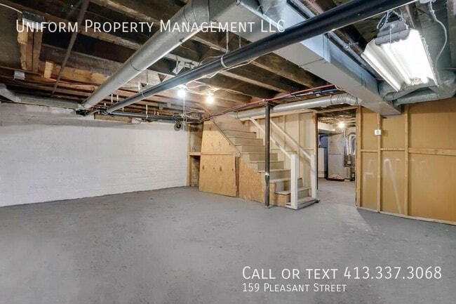 Building Photo - 159 Pleasant St