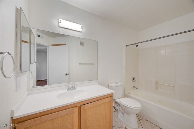 Building Photo - 4555 E Sahara Ave