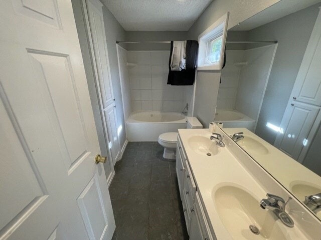 Building Photo - 2708 23rd St