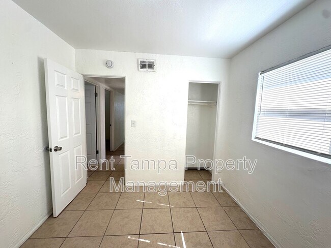 Building Photo - 626 31st St S