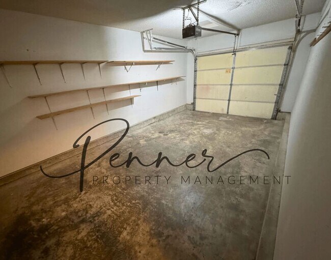 Building Photo - 503 NE 1st St