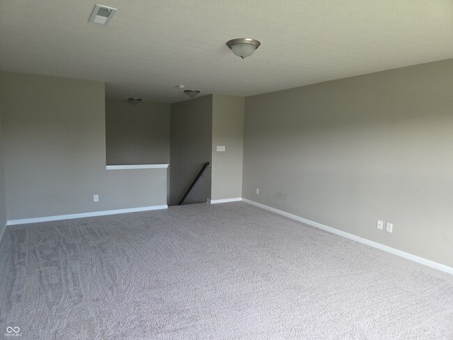 Building Photo - 6011 Aspen Meadow Dr