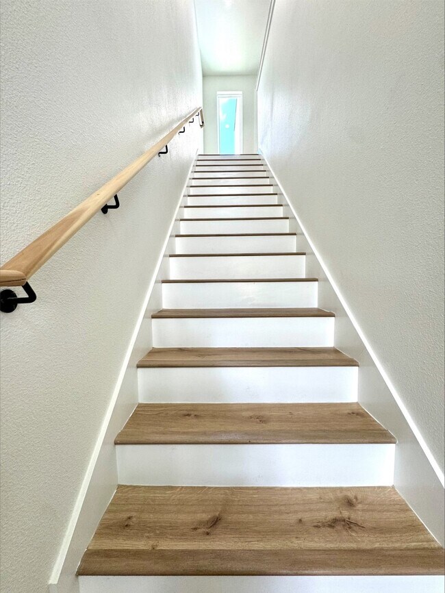 Building Photo - 7322 Laredo St