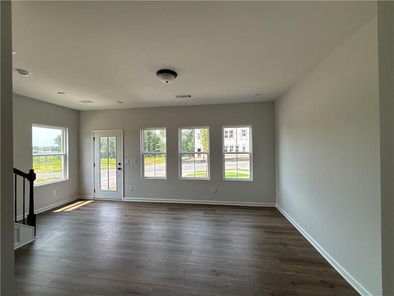 Building Photo - 3049 Beacon Bend Xing