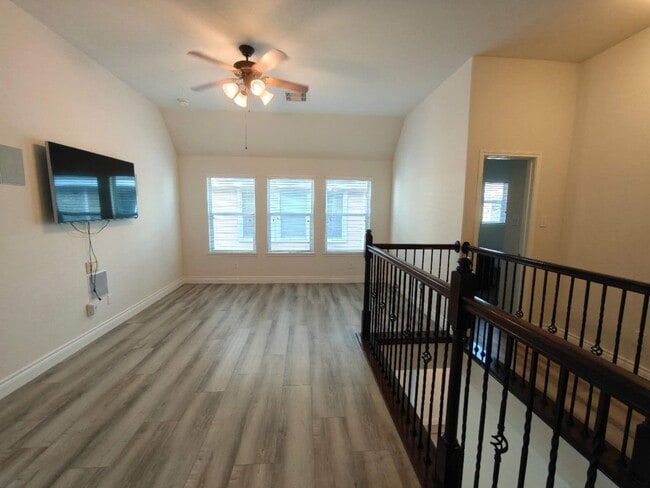 Building Photo - 2306 Waterford Park St