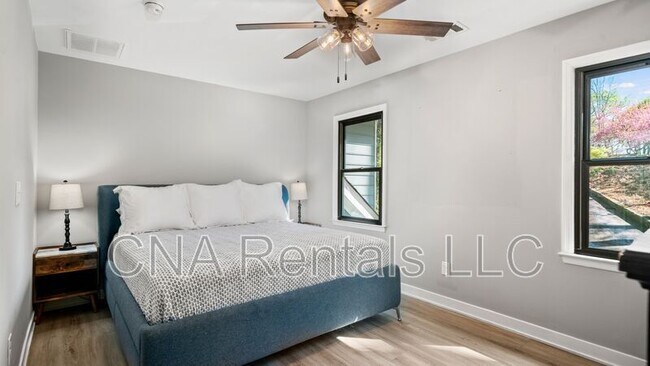 Building Photo - 870 Mitsy Ridge Dr