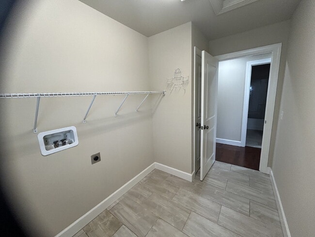 Building Photo - "Charming 3-Bed Condo in Cookeville with Granite Touches and Spacious Living!"