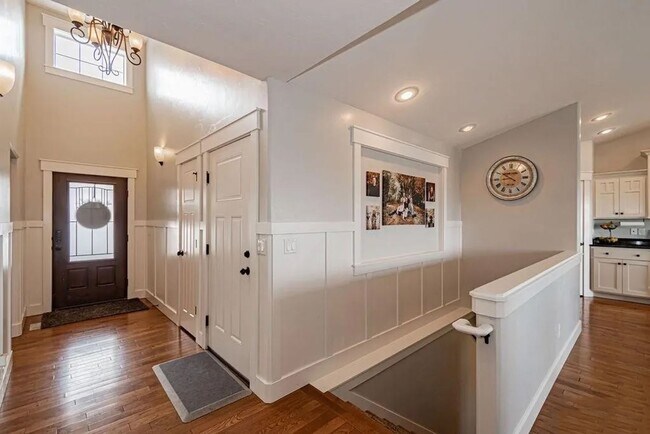 Building Photo - LOCATION, LOCATION, LOCATION - 4 Bedroom 3 Bath Home with TONS of storage. THIS PRICE INCLUDES TH...