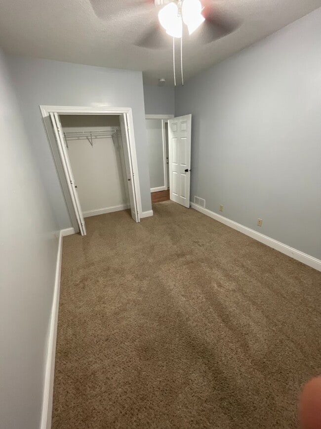 Building Photo - 3 large bedrooms with large closets & 2 fu...