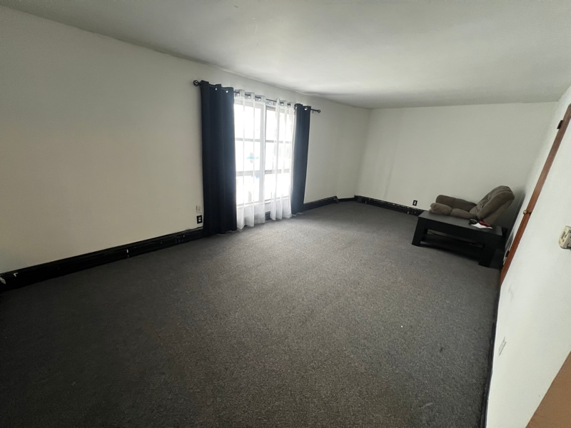 Building Photo - 8403 Buffalo Ave