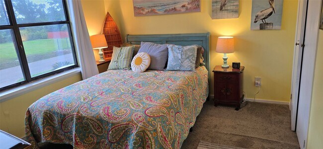 Building Photo - 17018 Water Oak Dr