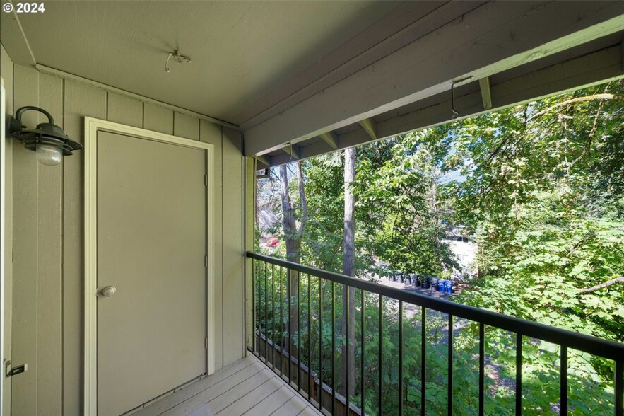 Building Photo - 2680 SW 87th Ave