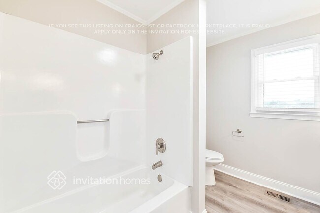 Building Photo - 2134 Hopedale St