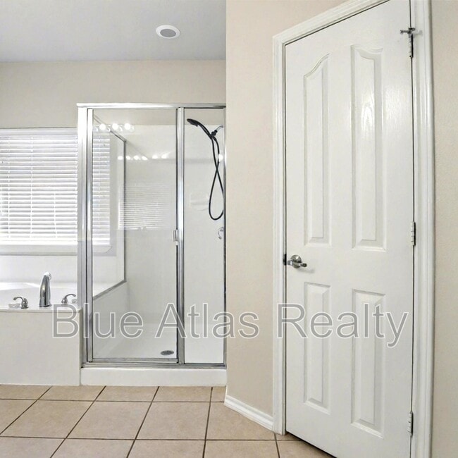 Building Photo - 6120 Amberjack Trail