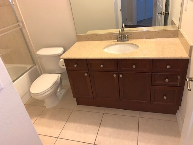 Building Photo - Condo for rent