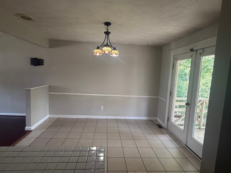 Building Photo - 3056 Dale Hollow Dr