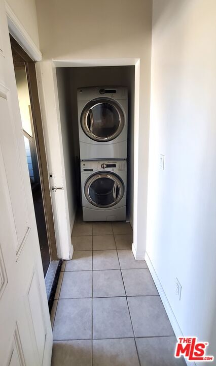 Building Photo - 119 Benton Wy