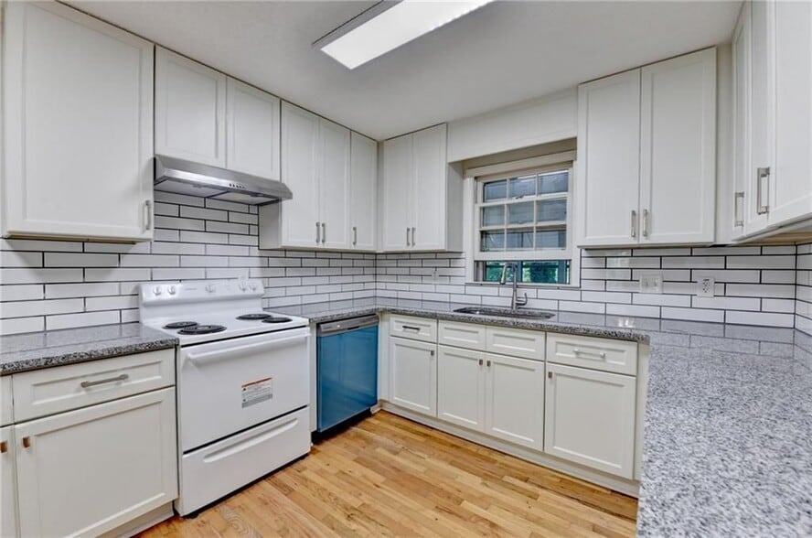 Building Photo - 2628 Whitehurst Dr