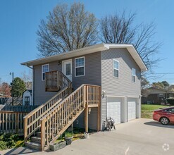 Building Photo - Knoxville 37923 - 2 bedroom 1 bath - call ...