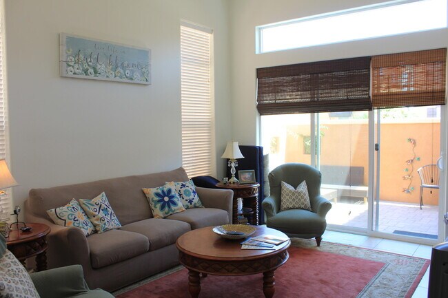 Building Photo - 52082 Rosewood Ln