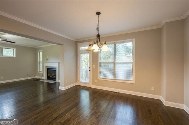Building Photo - 2707 Silver Hill Terrace SE