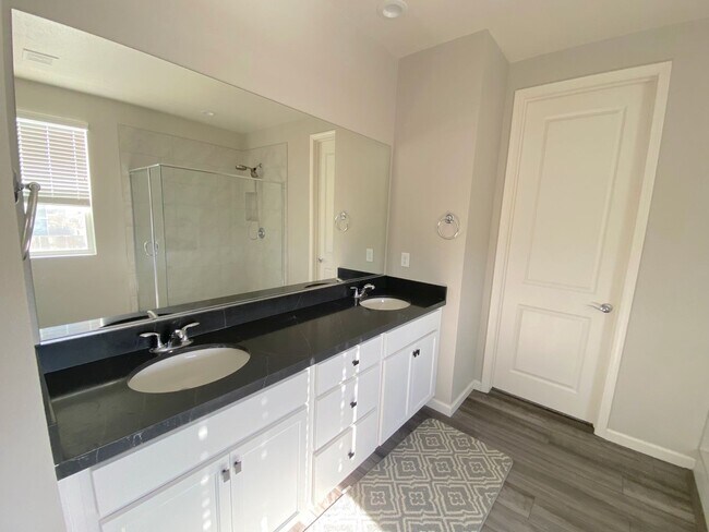 Building Photo - Built 2022 Sparks Spanish Springs 4+ Bedro...