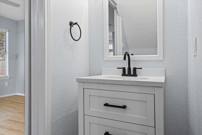 Building Photo - 8706 Dandelion Trail